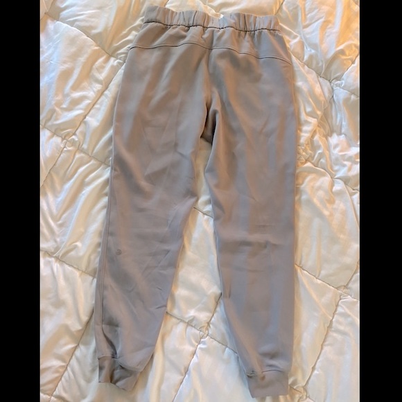 Lululemon Women’s Joggers - Picture 4 of 5